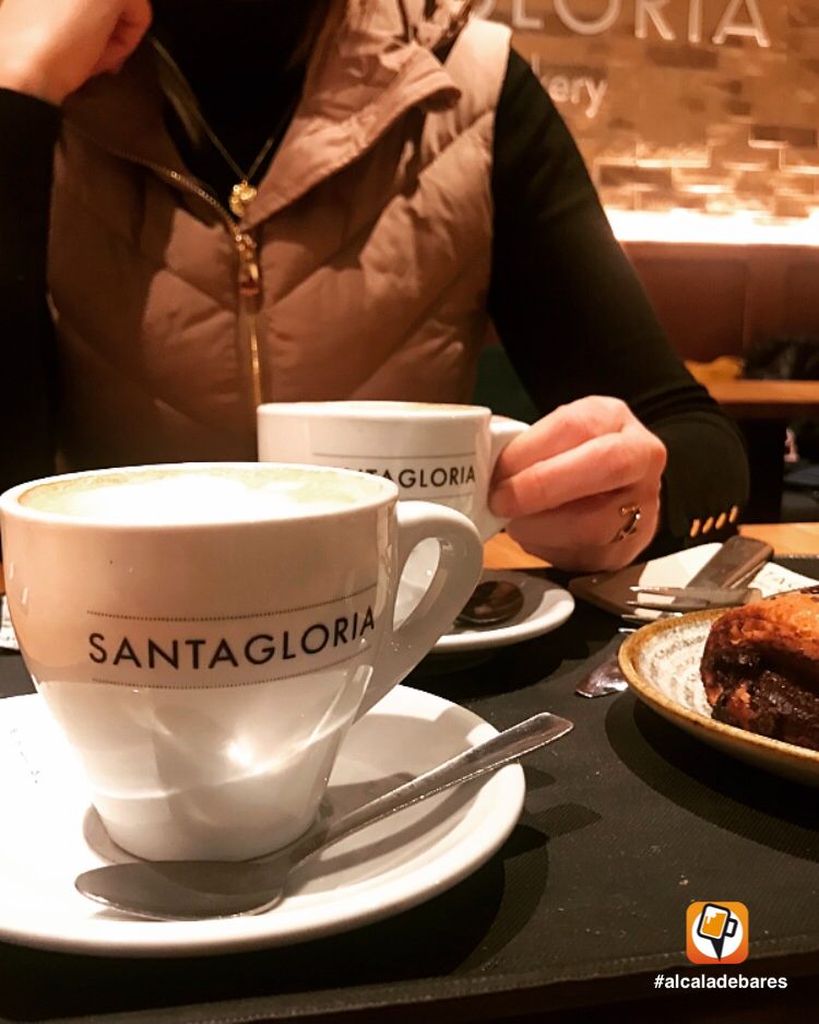 Santa Gloria Coffee & Bakery